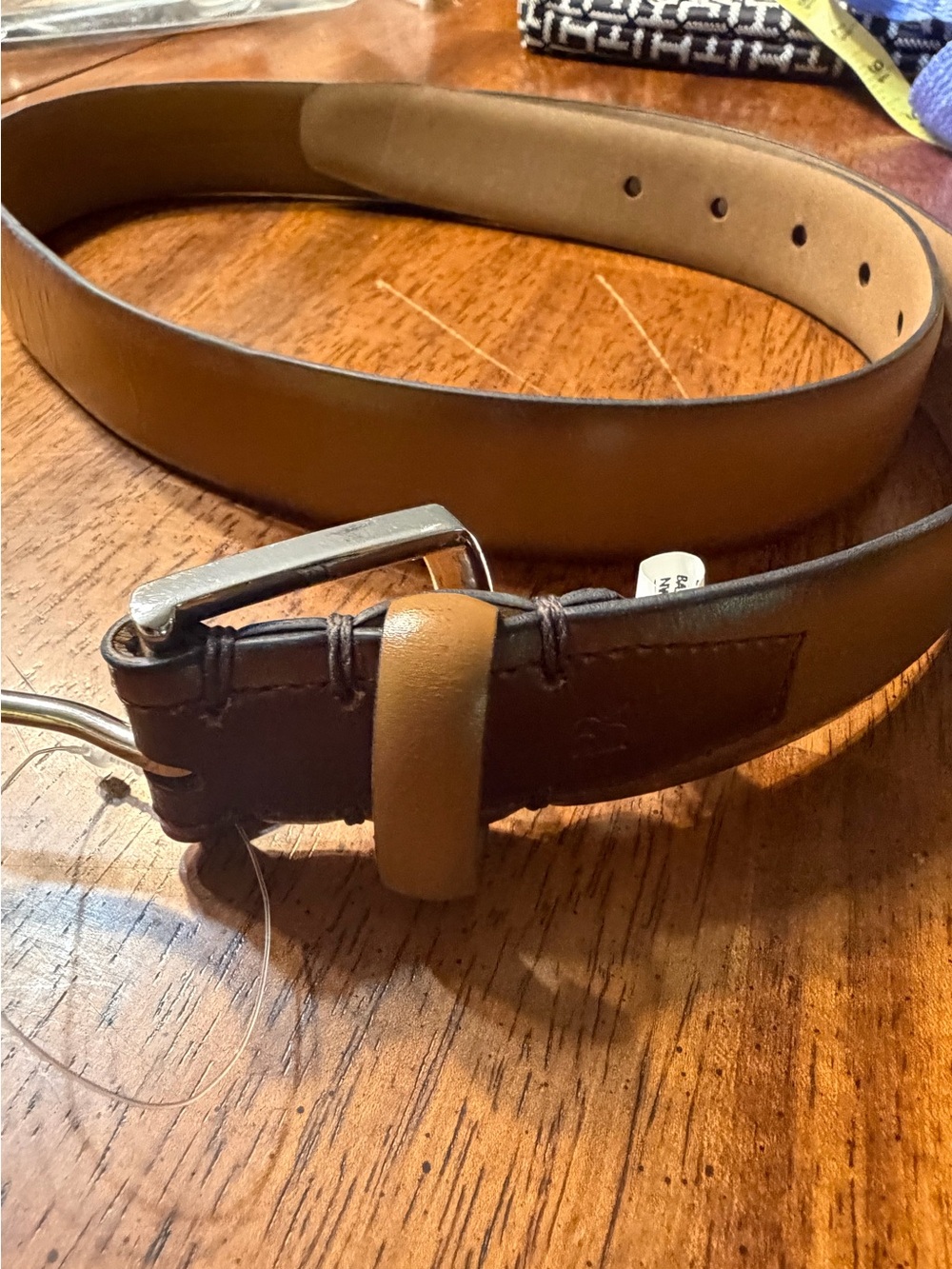 Banana republic, buffalo leather belt, size 34. Cognac.
